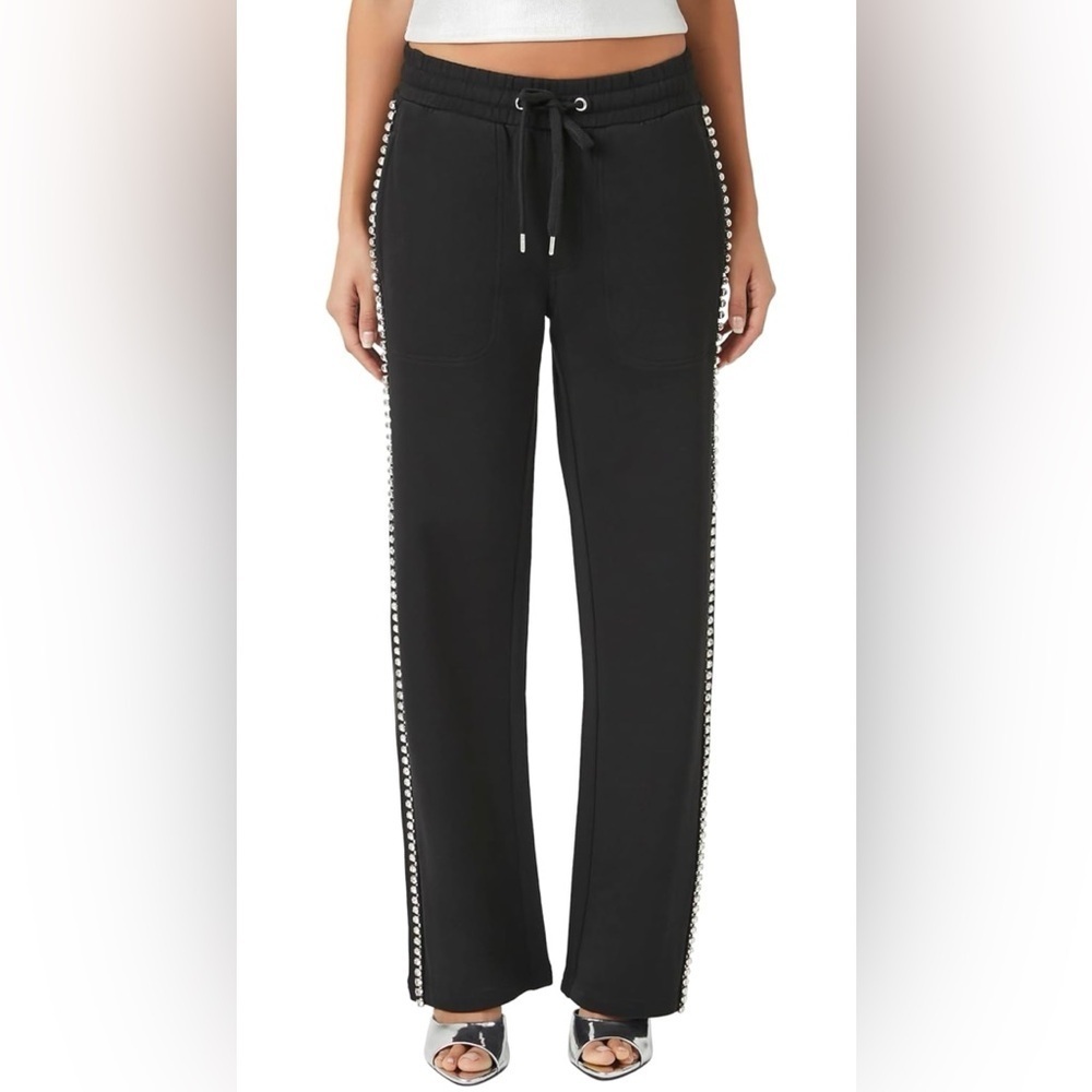 Forever 21 Women's French Terry Rhinestone Wide-Leg Pants, Bedazzled Sweatpants‍ - Picture 2 of 5